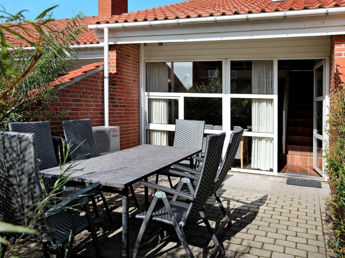 Amazing Home In Blavand With Wifi 部屋 写真