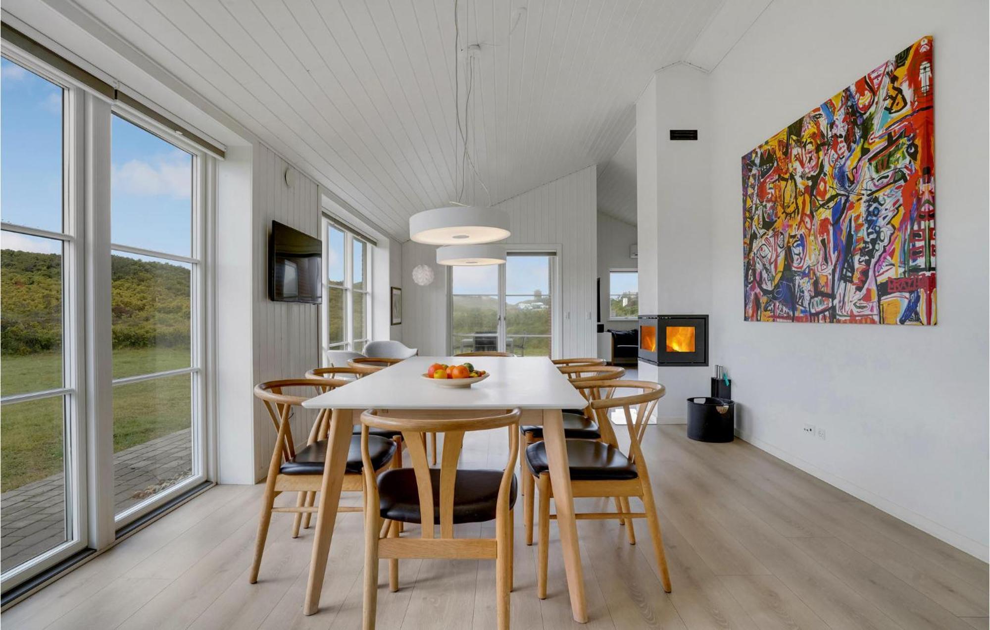 Amazing Home In Blavand With Wifi エクステリア 写真